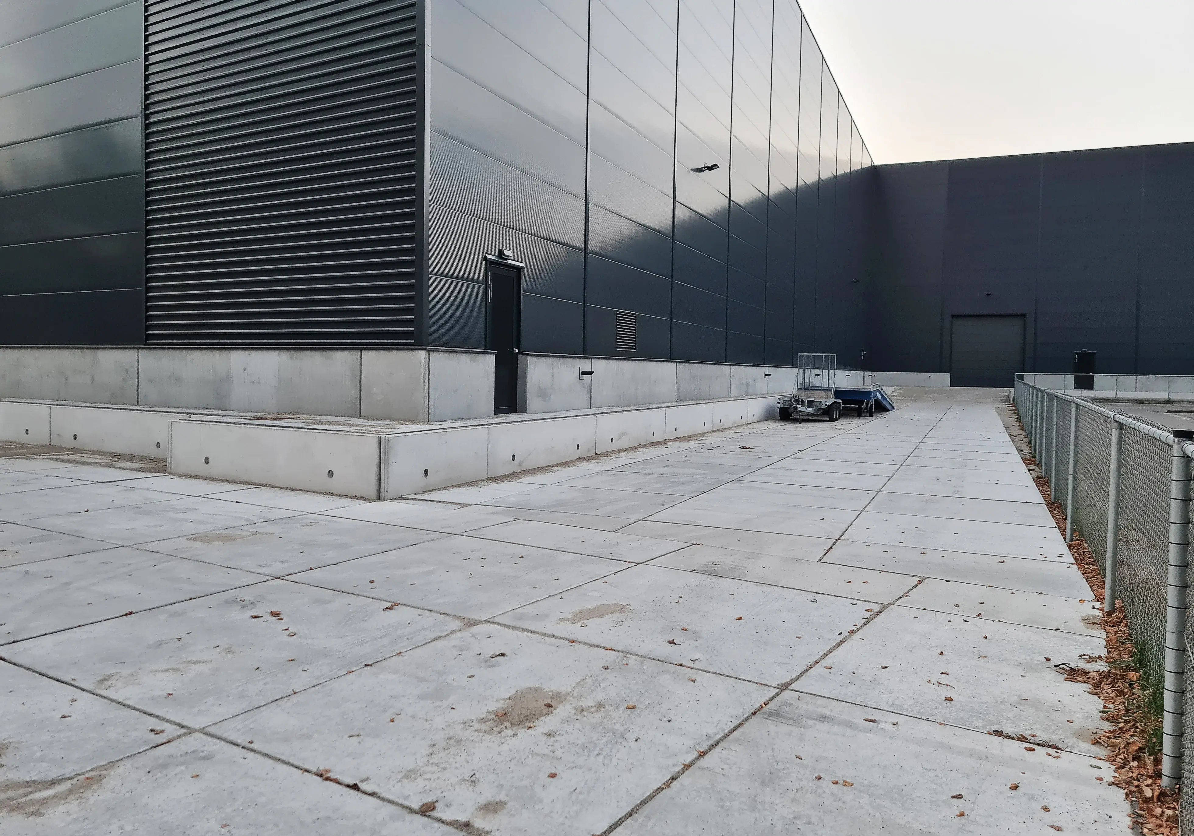 betonplaten-industrieterrein-voorbeeld